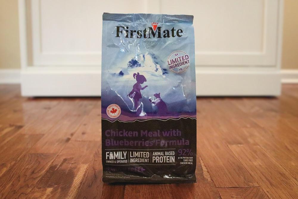 FirstMate Chicken Meal with Blueberries Formula